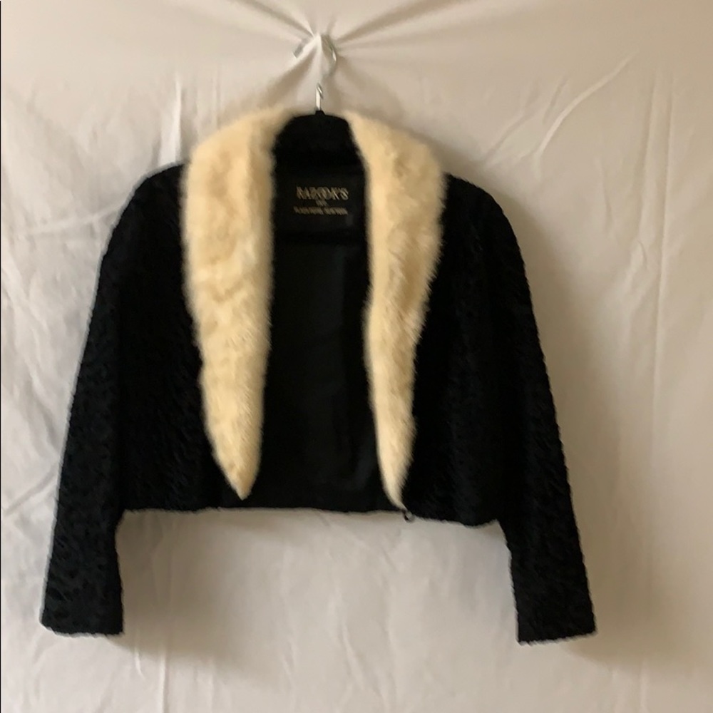Vintage velvet cropped jacket with fur collar
